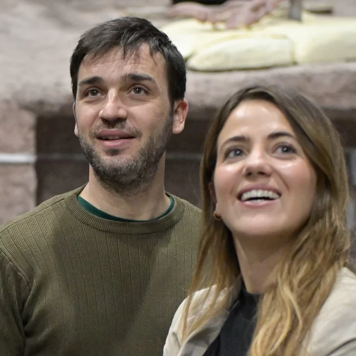 El gobernador de Chubut, Nacho Torres, confirmó que será papá: Ornella Costa está embarazada de un niño