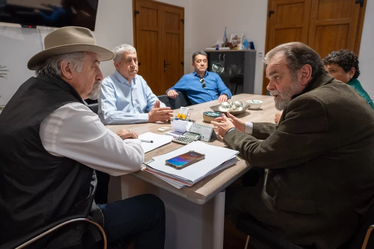 Othar Macharashvili recibió a Eduardo Semino, defensor de la tercera edad de Buenos Aires