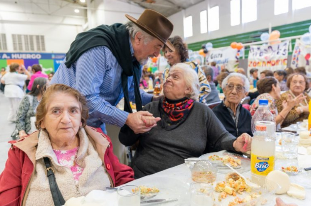 Othar Macharashvili participó de las actividades por el Día del Abuelo: “Estar hoy acá, es gracias a todos ustedes”