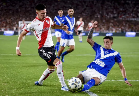 Pelota Libre o Fútbol Libre: cómo ver en vivo River vs. Vélez por la Liga Profesional