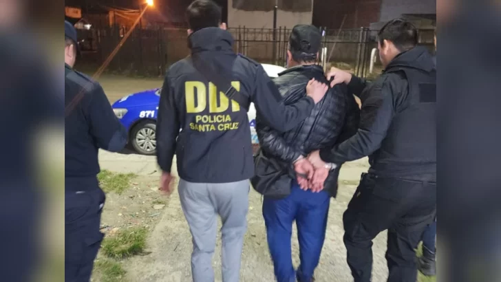 Amenazó a un repartidor y robó un kiosco a punta de pistola en Río Gallegos: terminó detenido