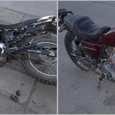 Dos jóvenes de 19 y 21 años lesionados tras accidentarse con sus motocicletas: corrían carreras