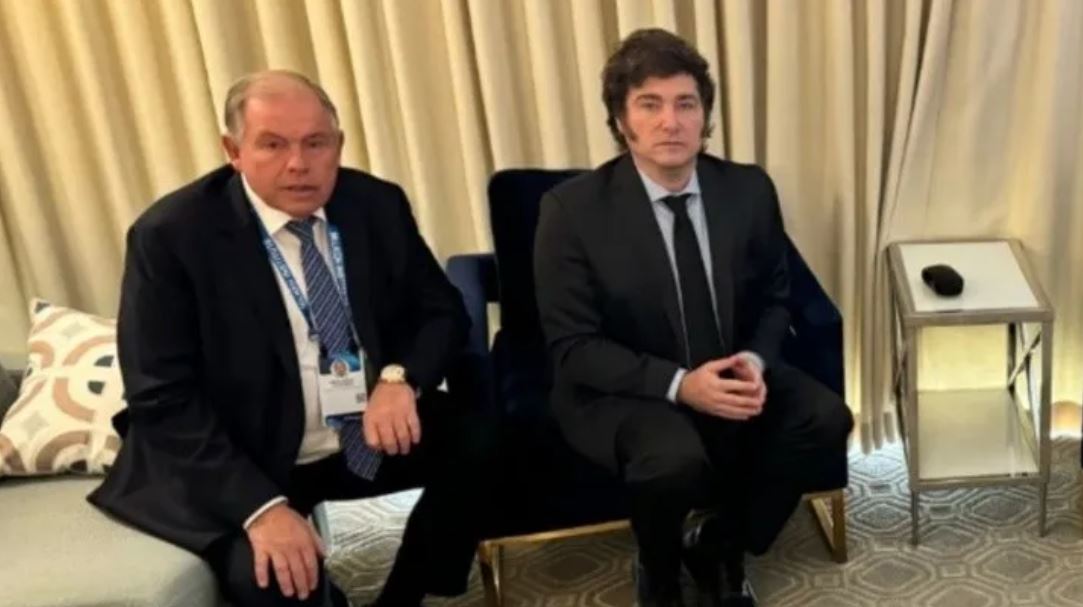 Asume-el-nuevo-canciller-Gerardo-Werthein-y-Javier-Milei-le-toma-juramento-en-Casa-Rosada.-728x408