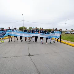 Homenaje a los 44 tripulantes del ARA San Juan: 14 ultramaratonistas unieron El Calafate con Río Gallegos