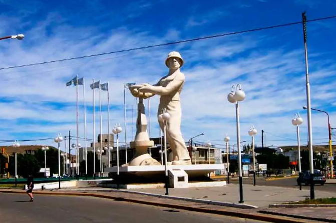 Caleta Olivia se viste de fiesta para sus 123 años: historia y actividades