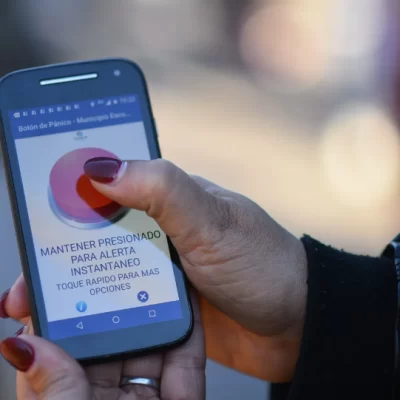 El Gobierno de Chubut presentó la plataforma “Alerta Mujer”, una app para víctimas de violencia de género