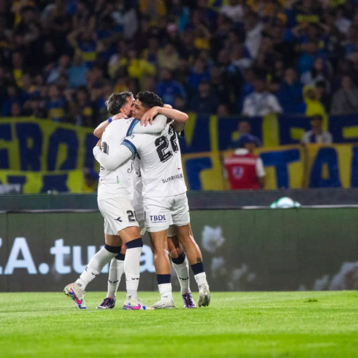 Vélez derrotó a Boca por 4-3 y es finalista de la Copa Argentina