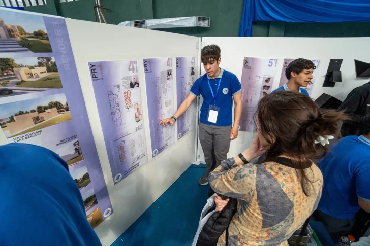 Con gran interés de los vecinos, comenzó la Expo Construir 2024
