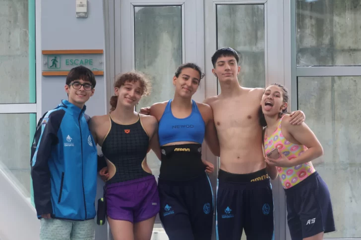 Equipo-de-natacion-728x485