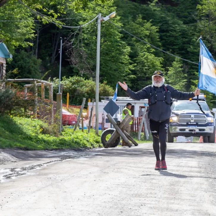 Guillermo Tibaldi cumplió su sueño: en 133 días caminó 3000 km desde Mar del Plata a Ushuaia