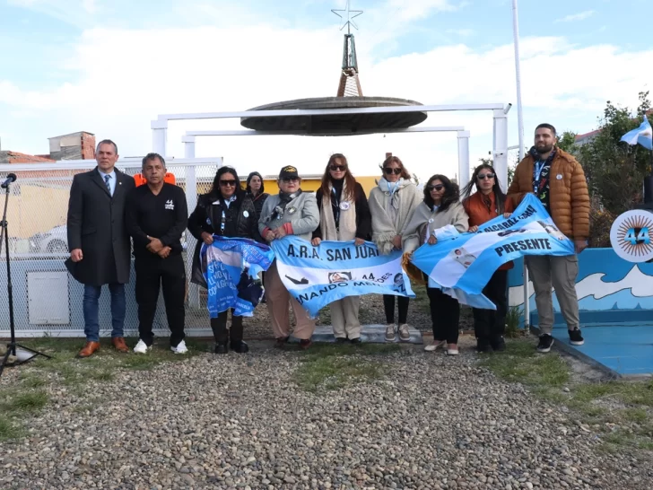 Homenaje a los 44 tripulantes del ARA San Juan: “Río Gallegos es el único lugar al que podemos venir a homenajearlos”