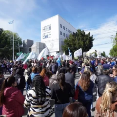 Santa Cruz sin RIGI: acusaciones cruzadas y cuarto intermedio interminable