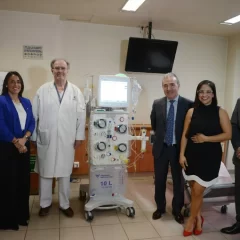 El Grupo Olmos entregó equipamiento de última generación al área de nefrología de la Fundación Favaloro