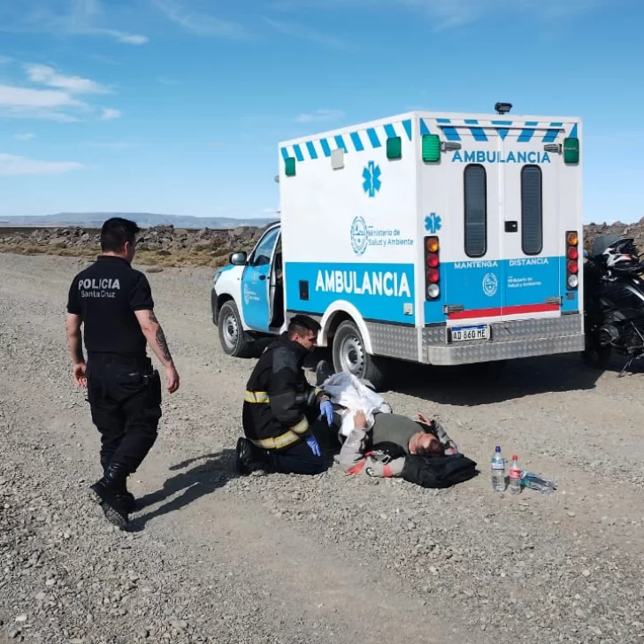 Motociclista sufrió fuerte vuelco a pocos kilómetros de Tres Lagos