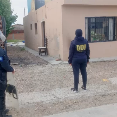 Allanamientos en Caleta Olivia por un robo: secuestraron un vehículo