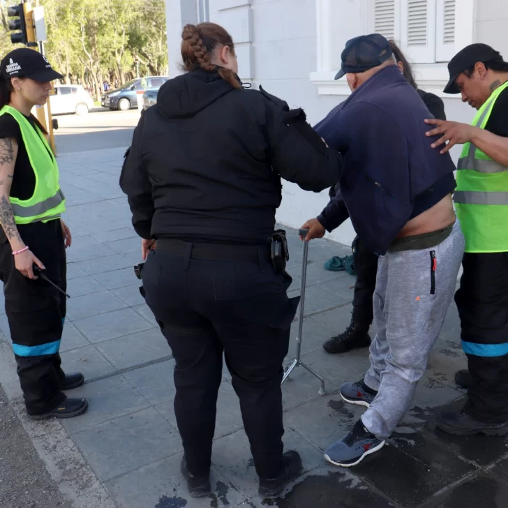 Agredieron a un hombre en situación de calle en pleno centro de Río Gallegos