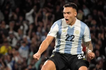 Con un golazo de Lautaro Martínez, Argentina le ganó a Perú y finalizó como líder en las Eliminatorias Sudamericanas