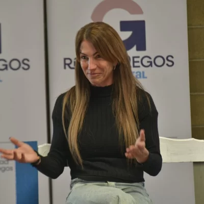 Magui Aicega, la ex capitana de Las Leonas, brindó una charla motivacional en Río Gallegos