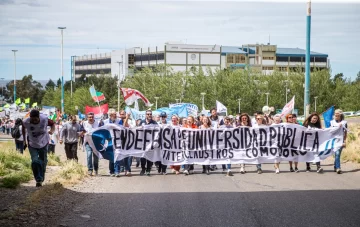 En Comodoro Rivadavia y el país: la universidad volvió a marchar por su presupuesto