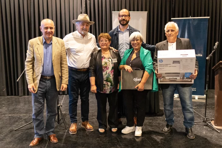 Othar Macharashvili reconoció y valoró la tarea de los jubilados municipales en su día: “Han dado muchísimo por la ciudad”