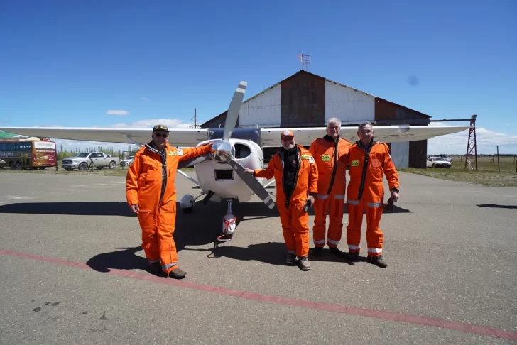 Llegaron a Río Gallegos los pilotos de la hazaña que volaron en una avioneta monomotor a las Islas Malvinas