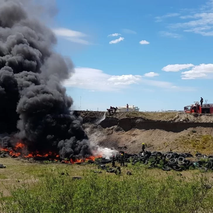 Las penas y multas por quemar de cubiertas en Río Gallegos y Santa Cruz Las penas y multas por quemar de cubiertas en Río Gallegos y Santa Cruz