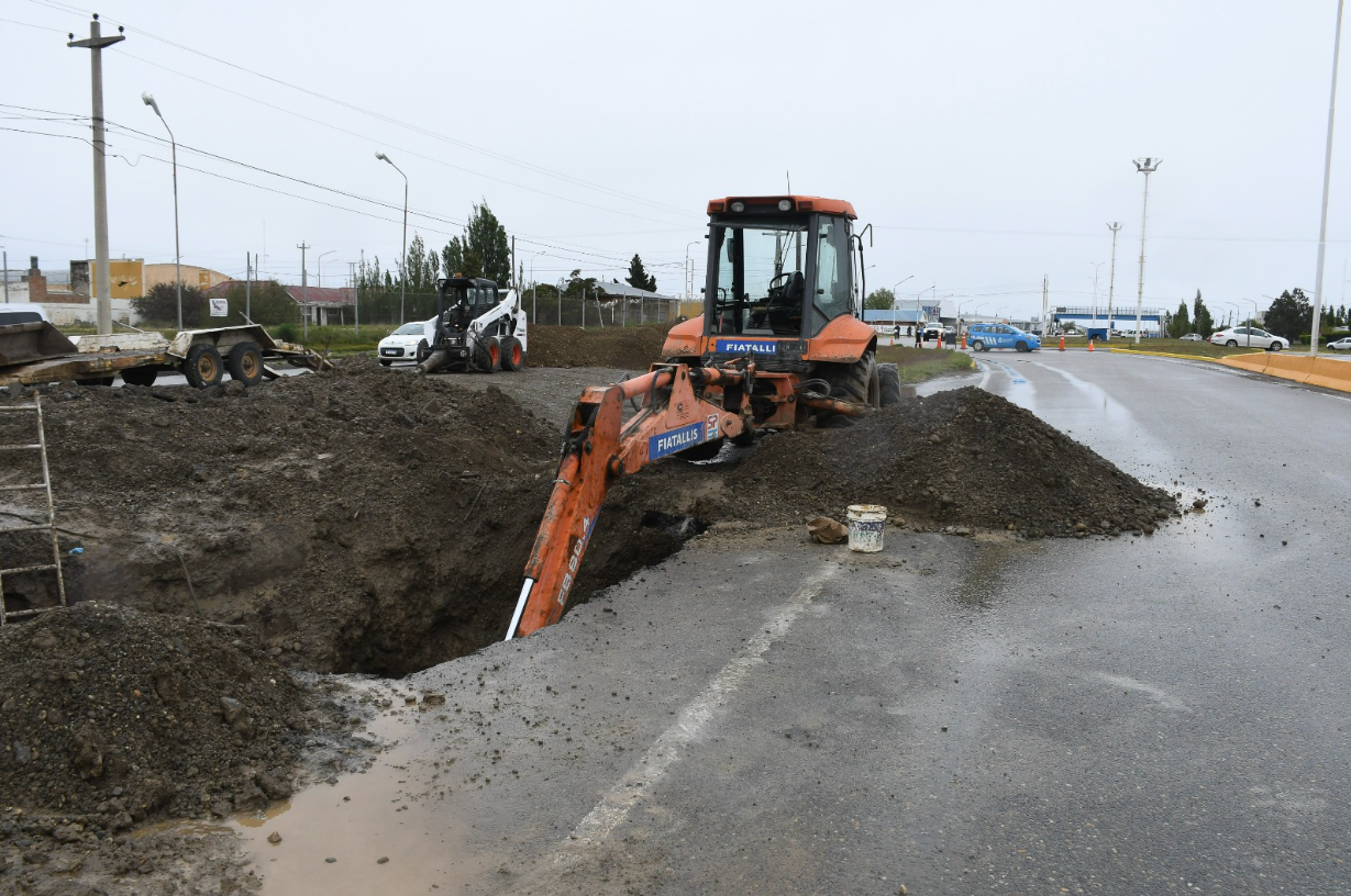 rotura-acueducto-rio-gallegos-54893-3-728x483