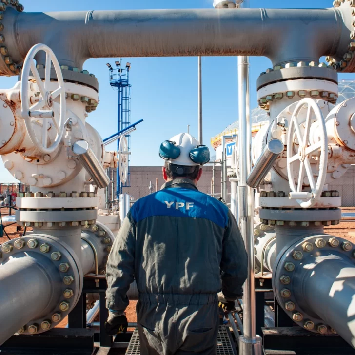 Salida de YPF en Santa Cruz: empleados denuncian presiones para renunciar y otros reclaman indemnizaciones mal liquidadas Salida de YPF en Santa Cruz: empleados denuncian presiones para renunciar y otros reclaman indemnizaciones mal liquidadas