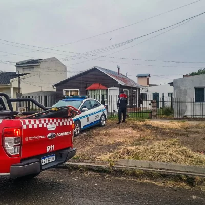 Un vecino de avanzada edad se cayó y debió ser asistido por bomberos voluntarios