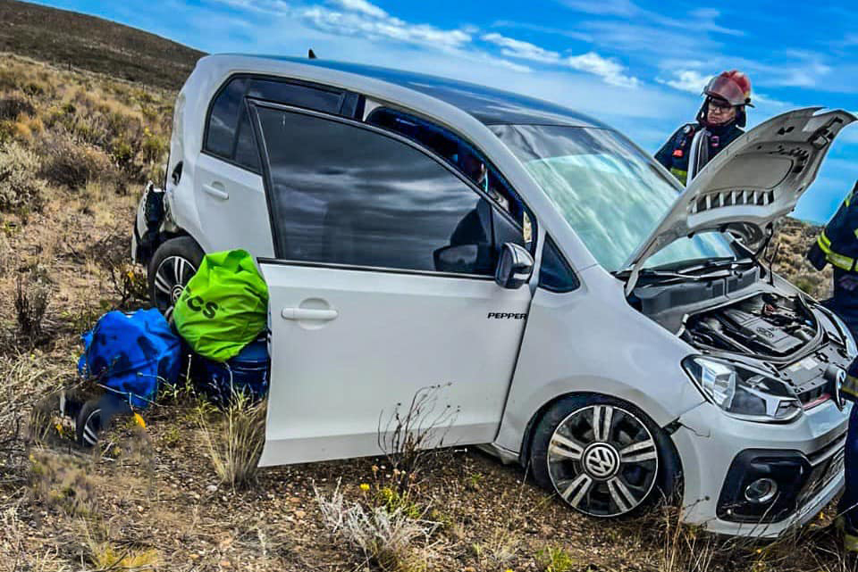 Se registraron tres vuelcos en menos de 24 horas en el interior de Santa Cruz