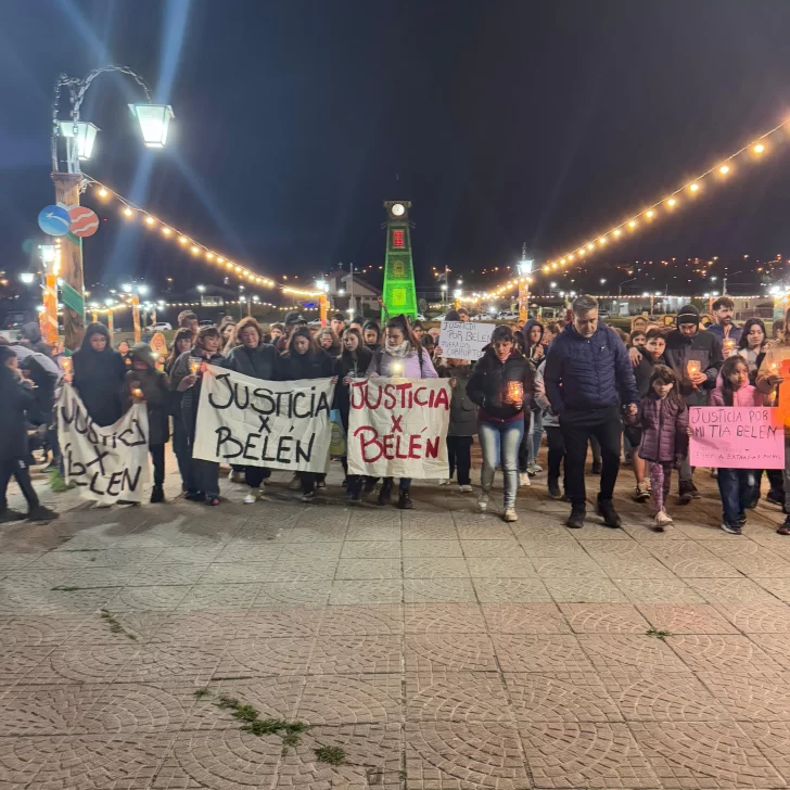 “Justicia por mi tía, te voy a extrañar mucho”: Río Turbio marchó por Belén Arce
