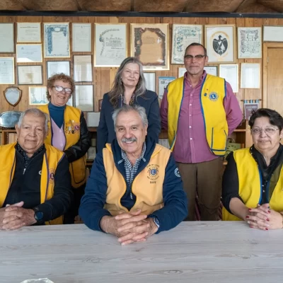 Visita del Club de Leones al Grupo La Opinión Austral: “Los jóvenes están demostrando interés en mejorar su comunidad”