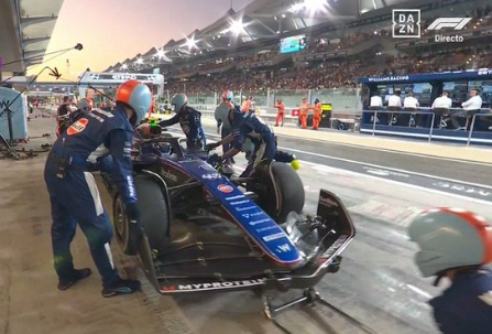 Franco Colapinto tuvo que abandonar el GP de Abu Dhabi por problemas en el motor de su Williams
