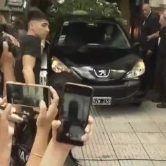 Último adiós a Jorge Lanata: partió el cortejo fúnebre rumbo al cementerio