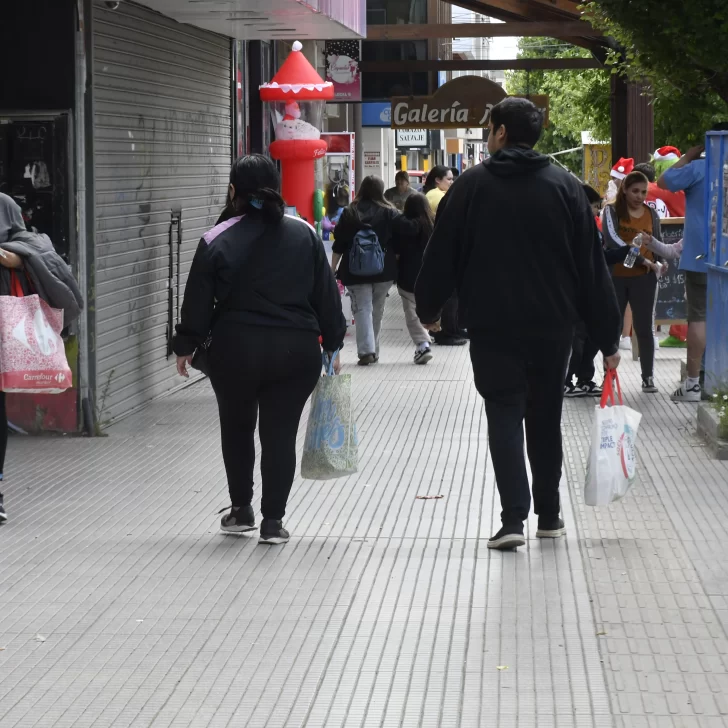 Según la Federación Económica, en Santa Cruz el consumo de alimentos cayó 16,8% en un año