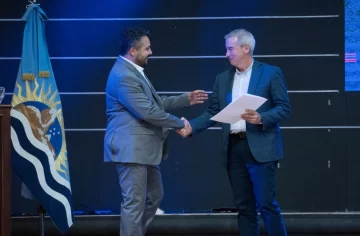 Pan American Energy donó un mamógrafo para el hospital de Caleta Olivia