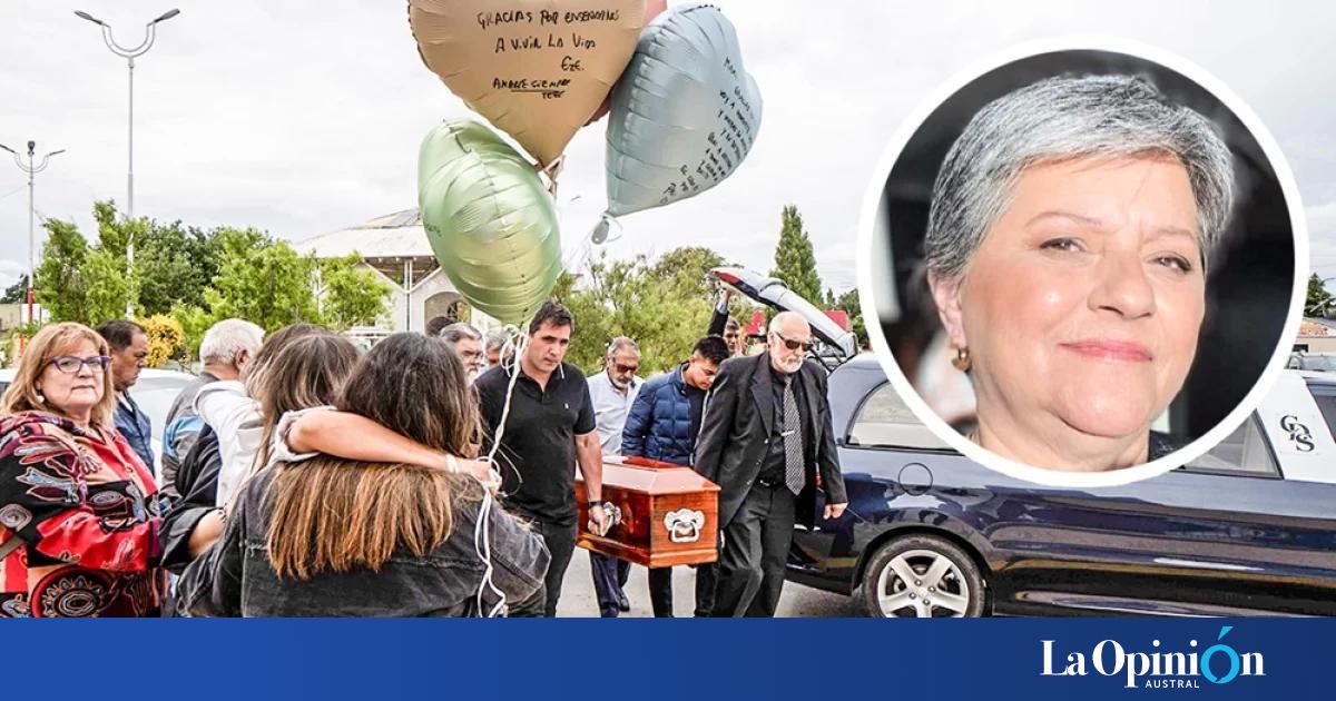 Глубокая скорбь в связи со смертью жительницы Рио-Гальегос Сусаны Родригес. Глубокая скорбь в связи со смертью жительницы Рио-Гальегос Сусаны Родригес.