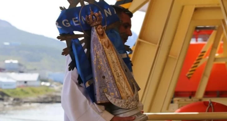 La imagen de la virgen de Luján Malvinera regresa a las islas