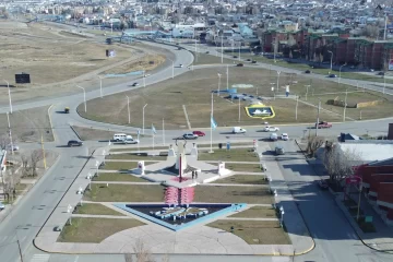 Chau Autovía: ¿Qué va a pasar con el histórico escudo de Río Gallegos en la rotonda Samoré?