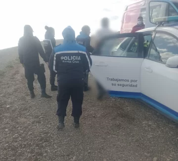 Policías rescataron a un hombre que intentaba atentar contra su vida en la costanera de Río Gallegos