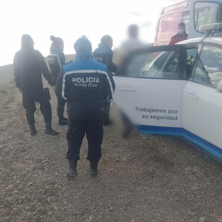 Policías rescataron a un hombre que intentaba atentar contra su vida en la costanera de Río Gallegos