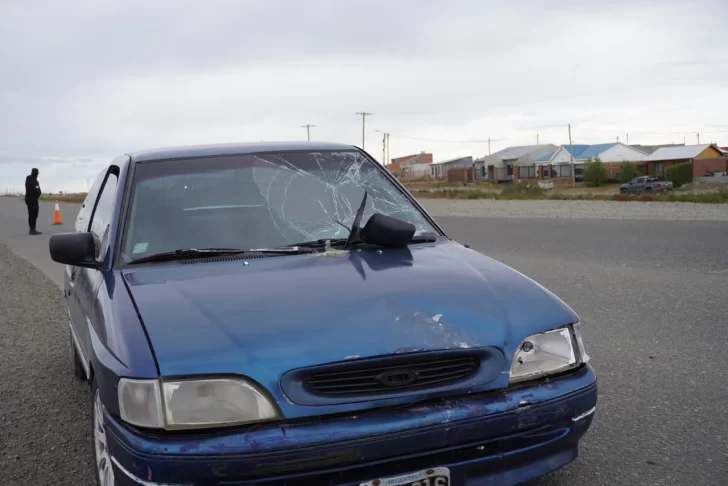 Un motociclista hospitalizado tras un violento incidente vial en la periferia de Río Gallegos