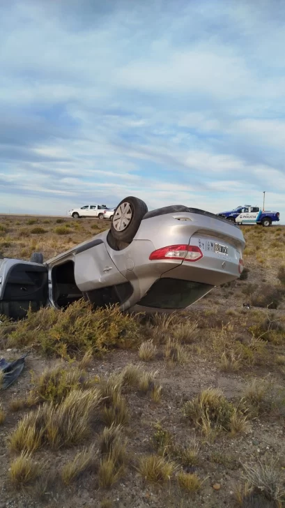 Un cabo de Prefectura con lesiones tras un violento vuelco cerca de Jaramillo