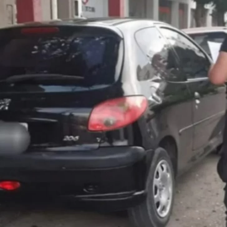 Secuestraron un vehículo en la zona céntrica que tenía pedido por un hecho de estafa Secuestraron un vehículo en la zona céntrica que tenía pedido por un hecho de estafa