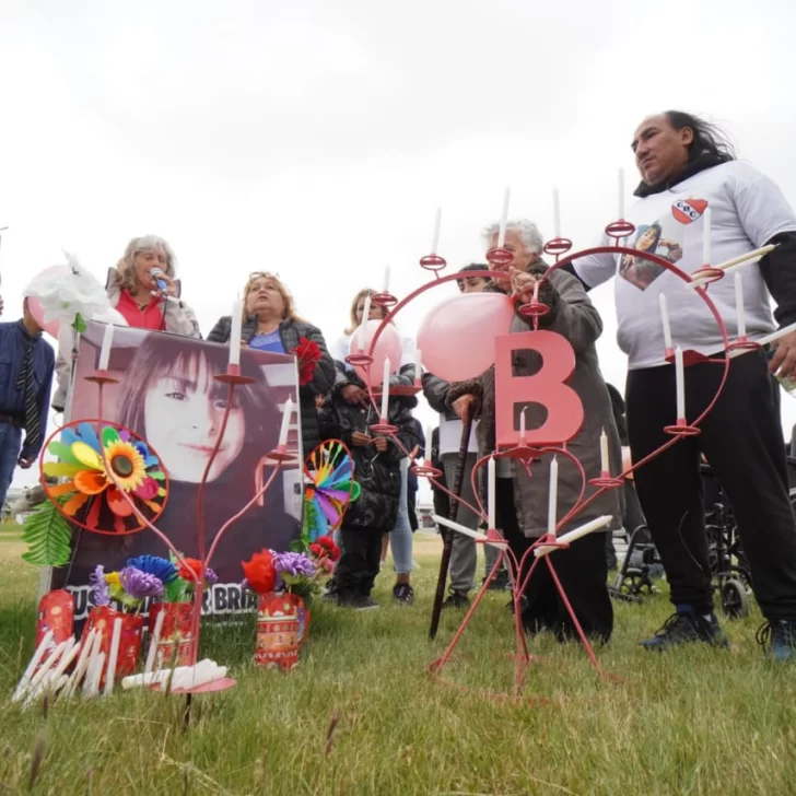 A un año de su muerte, homenajearon a Brianna Matulich con un encendido de velas: “Es muy doloroso”