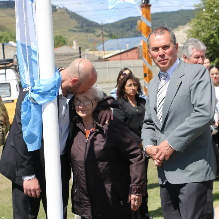 Gobierno de Santa Cruz anunció inversiones para Río Turbio y 28 de Noviembre Gobierno de Santa Cruz anunció inversiones para Río Turbio y 28 de Noviembre