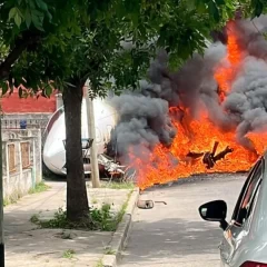 Un avión privado de la familia Brito se despistó y chocó contra una casa, dejando dos muertos