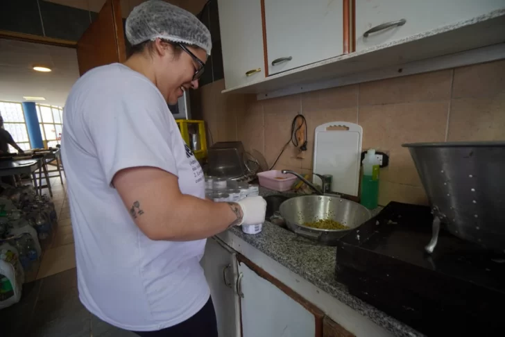 cena-navidena-solidaria-voluntarios-4-728x486