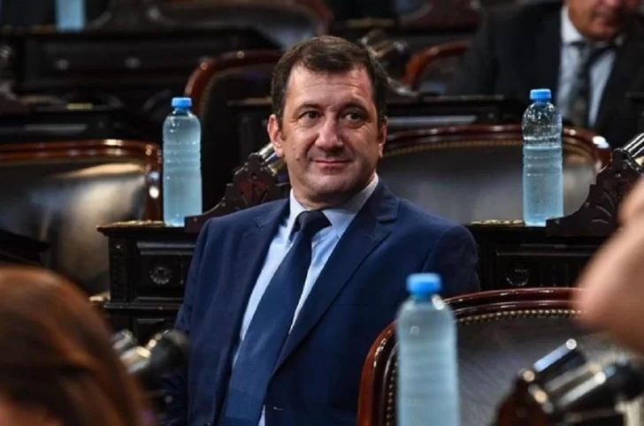 Tras ser detenido en Paraguay, el senador Edgardo Kueider solicitará licencia