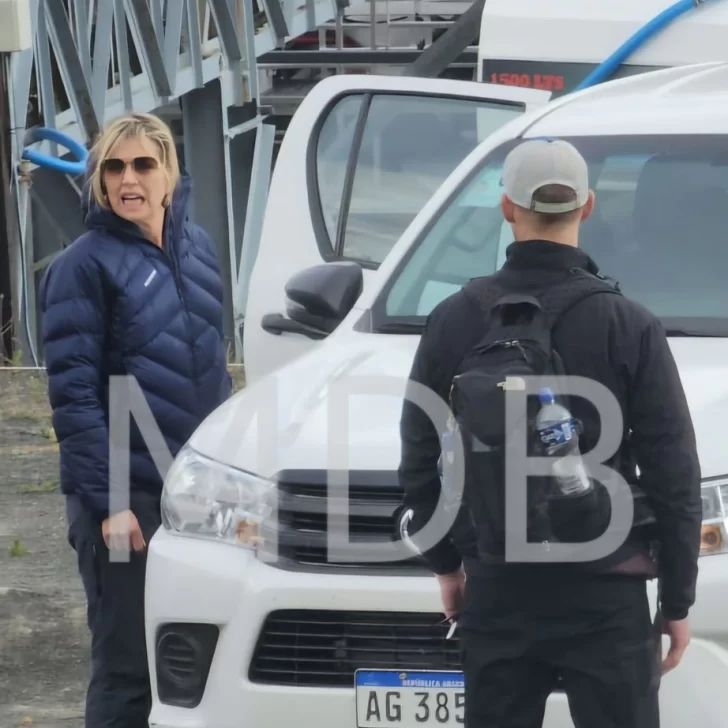 La reina Máxima y el rey Guillermo hicieron trekking sobre el Glaciar Perito Moreno y pasarán Navidad en Bariloche